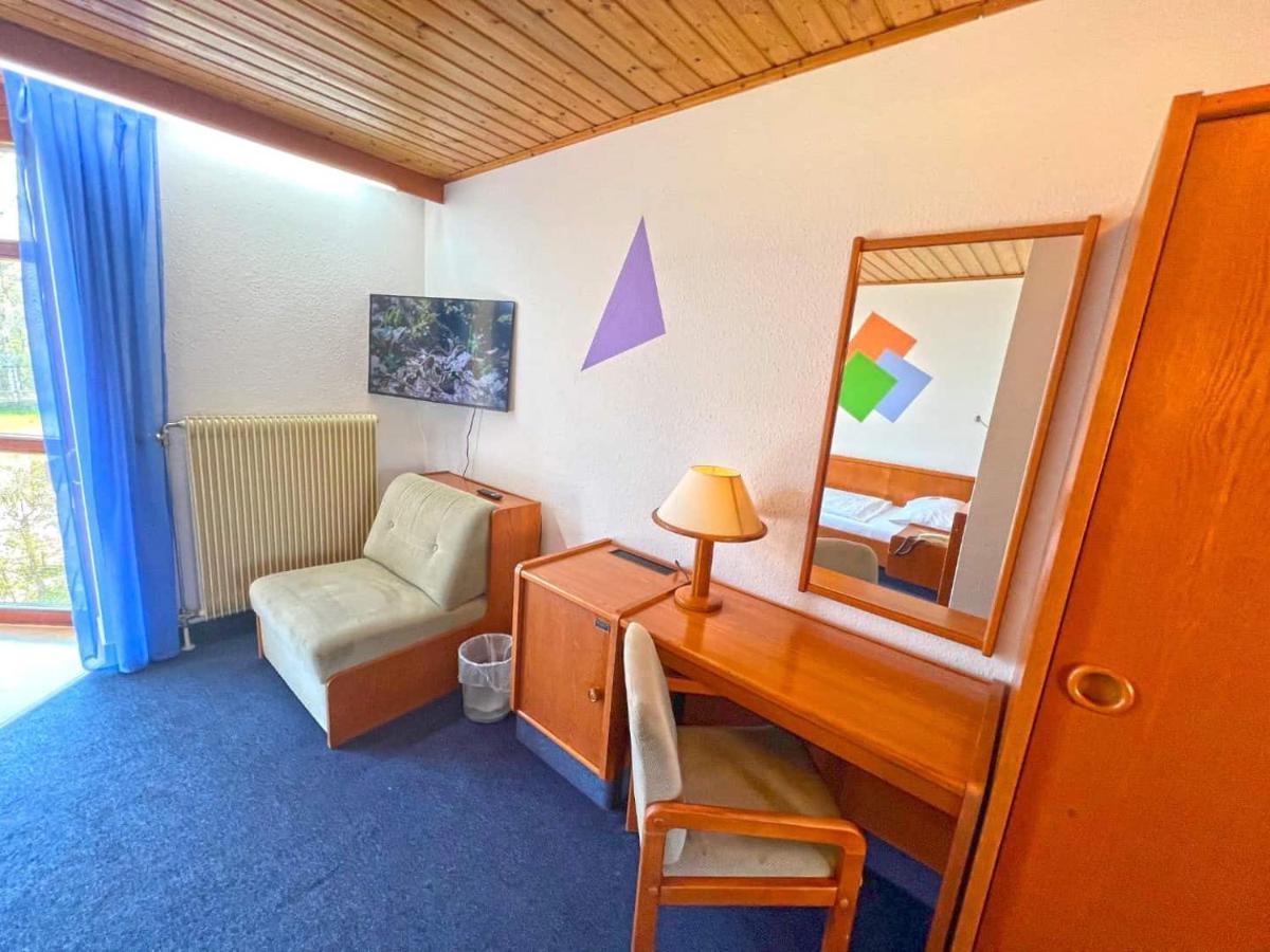 Hotel Und Restaurant Nehrener Hof Buitenkant foto