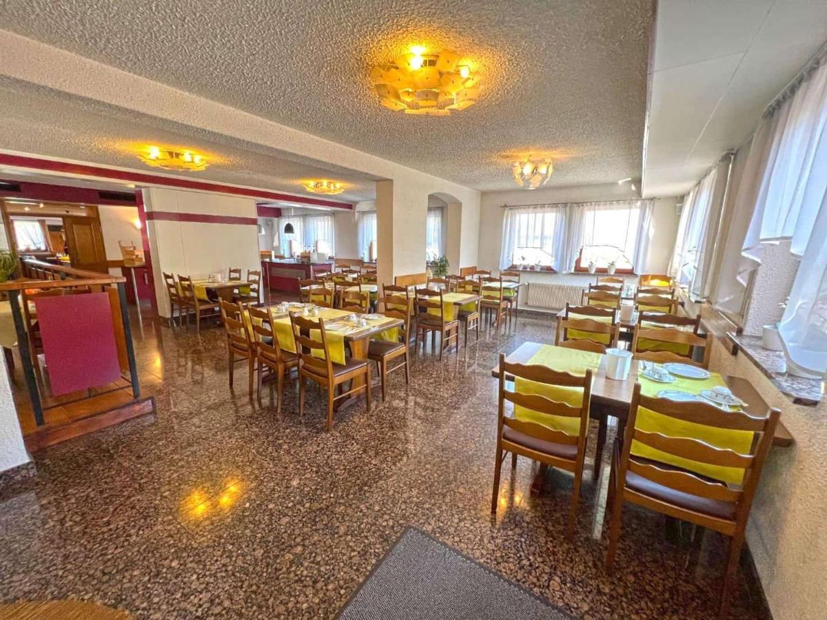 Hotel Und Restaurant Nehrener Hof Buitenkant foto